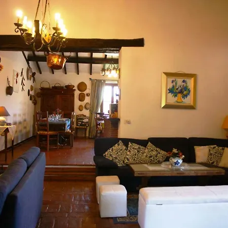 Sleeps 12 Pool Wifi *