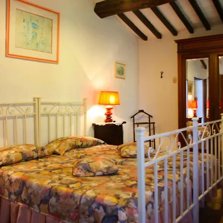 Sleeps 12 Pool Wifi Villa